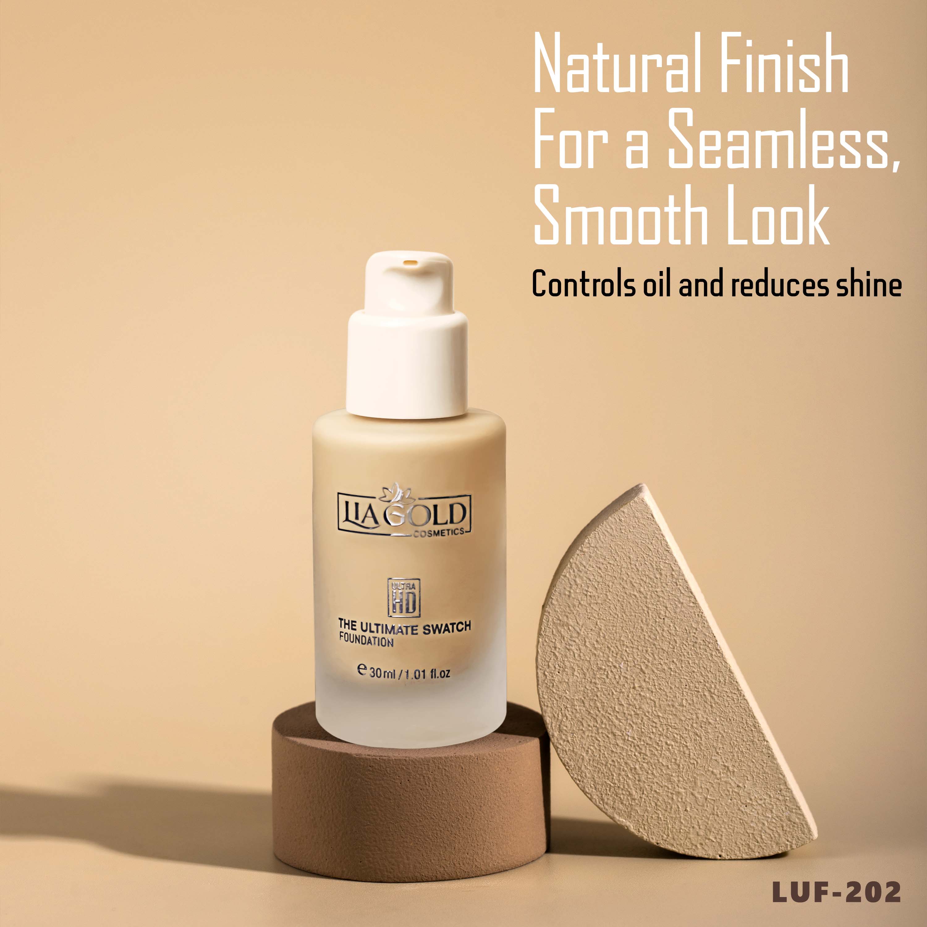 True Ivory Swatch Foundation (LUF-202)